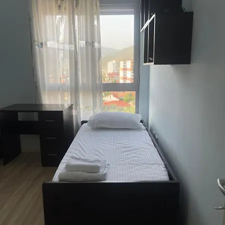 Cozy Near Center Apartment *