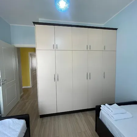 Cozy Near Center * Lezhe