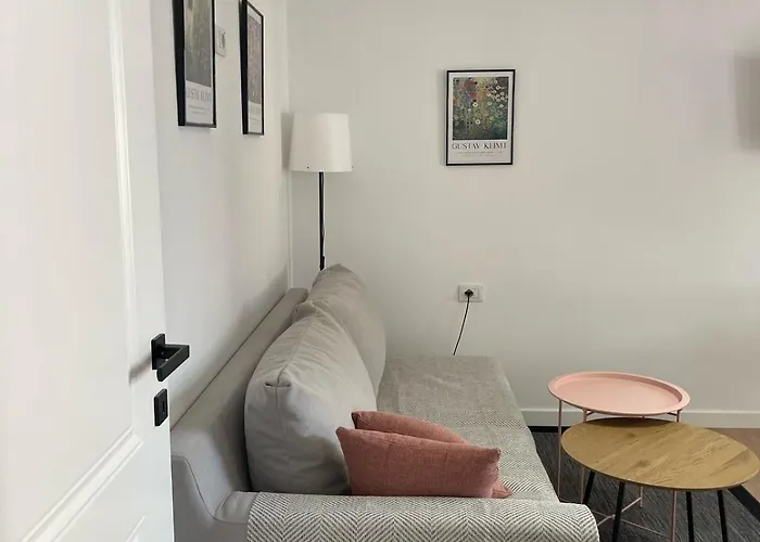 아파트 Cozy Near Center